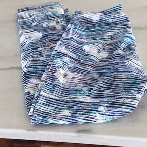 Lululemon leggings size 6